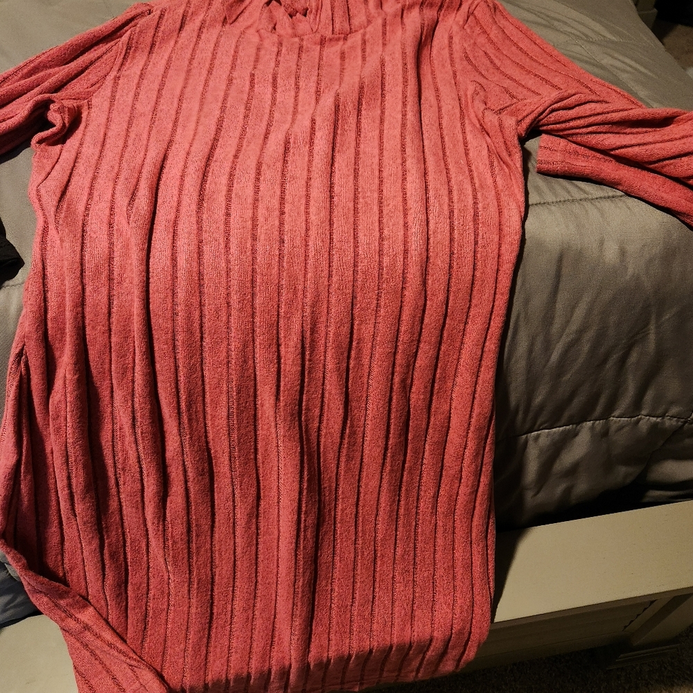 Clothes - Picture 6 of 7